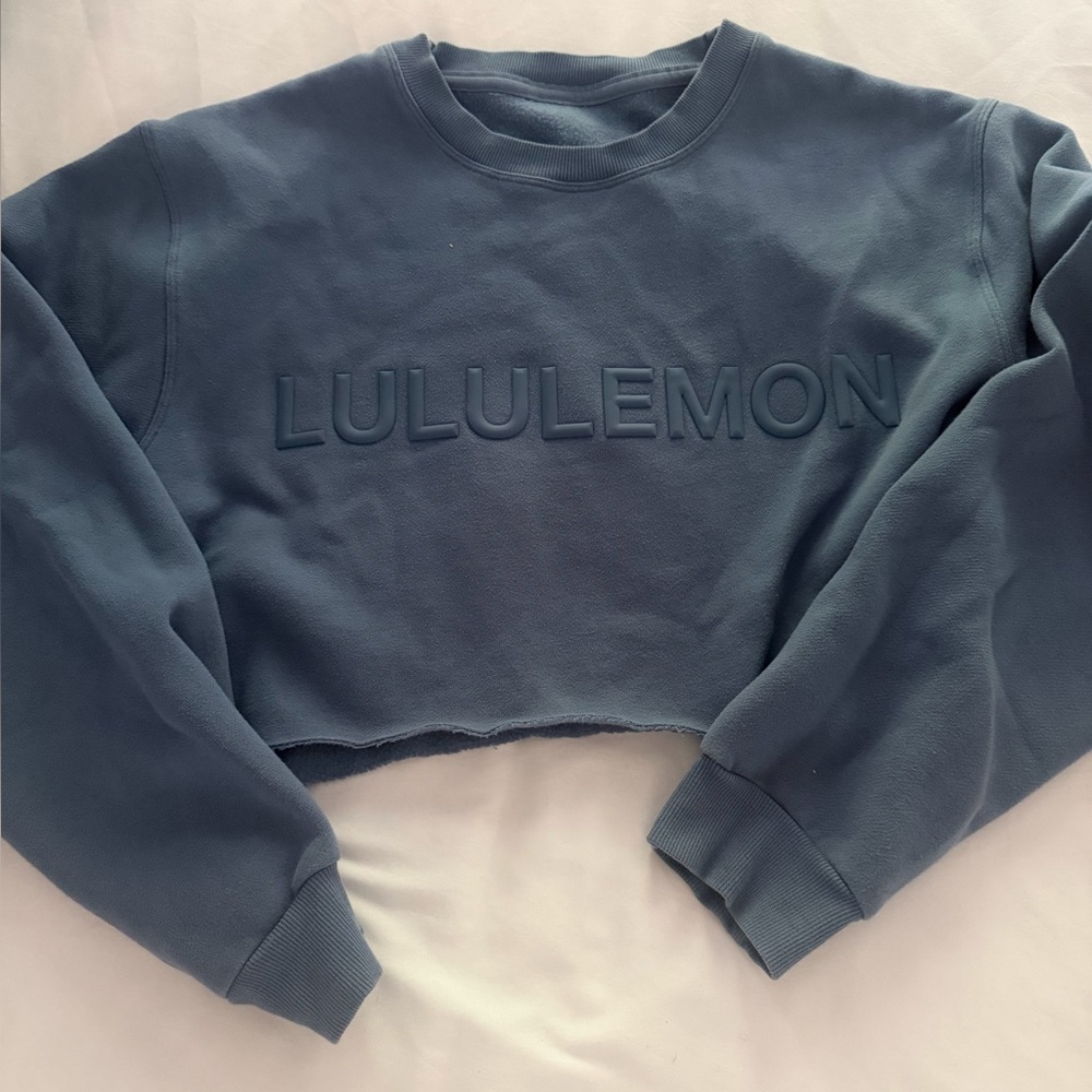 EUC Lululemon Scuba Cropped Logo Wordmark Pullover Blue Size M/L